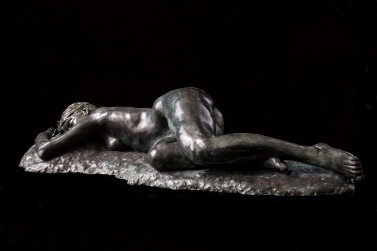 DAPHNE - Image 3
